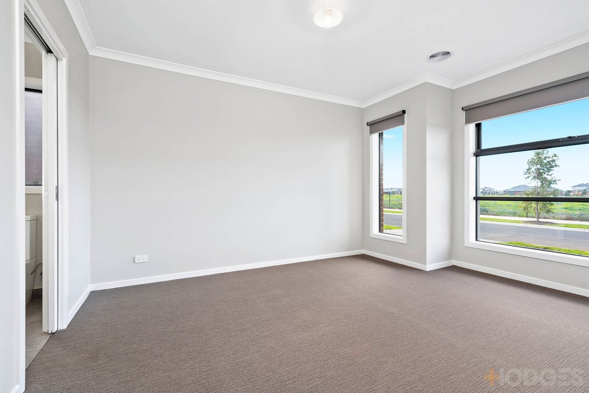 22 Coorong Walk Werribee - Residential for sale