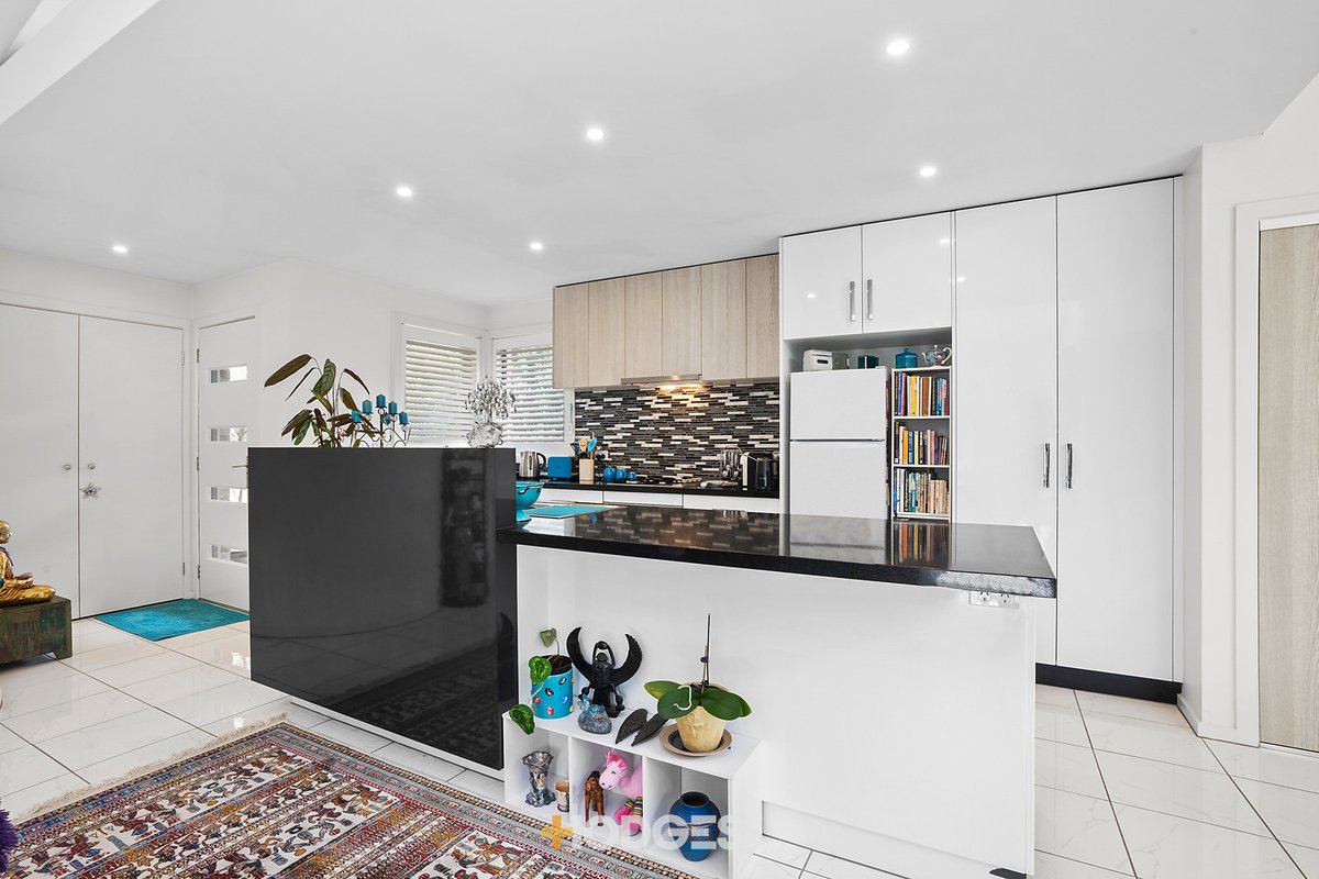 2 / 2 Craddock Street North Geelong - Residential for sale