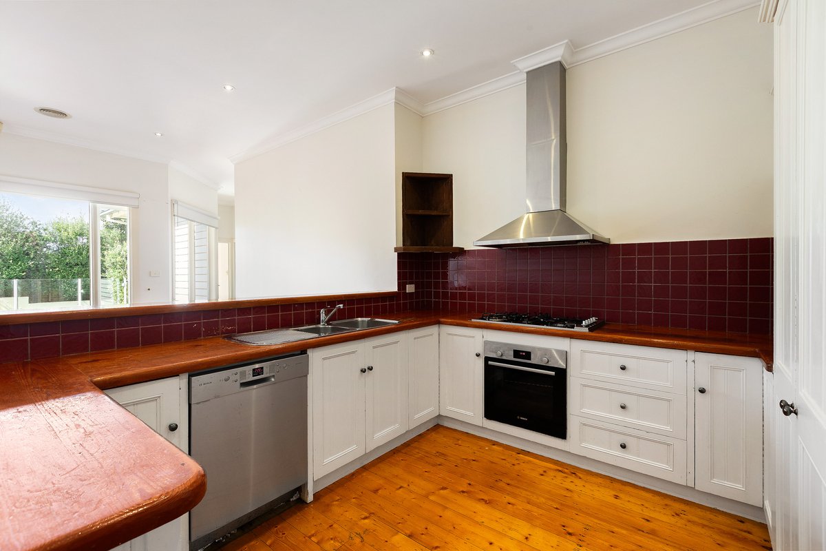 22 Kingston Street Hampton - Residential for lease