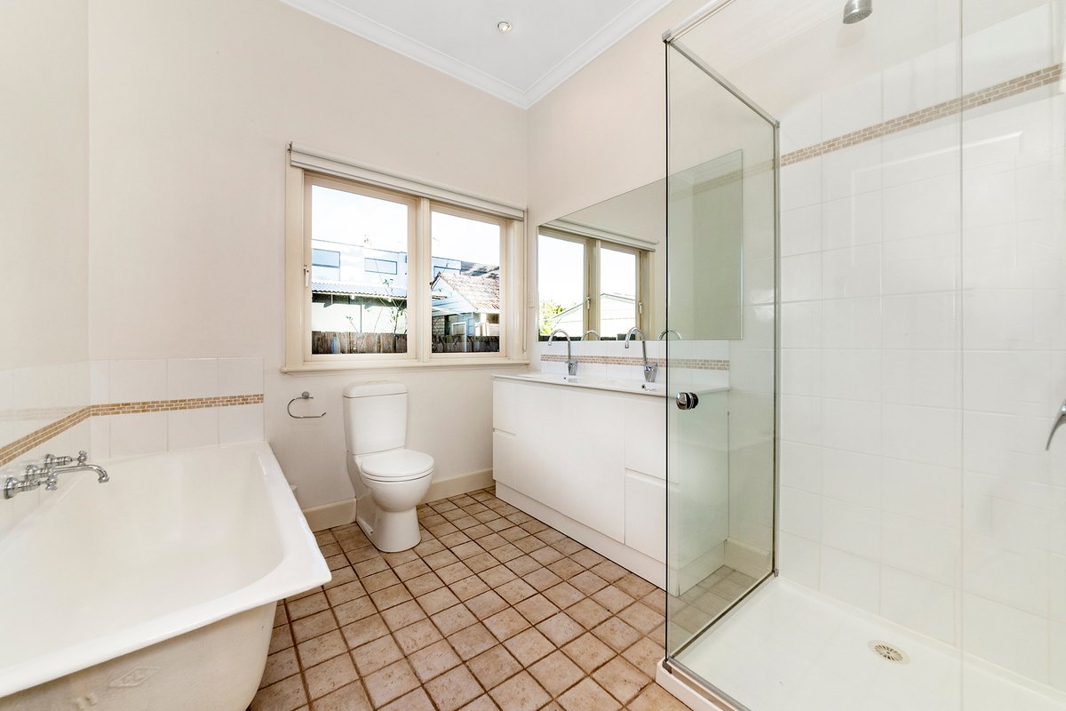 22 Kingston Street Hampton - Residential for lease