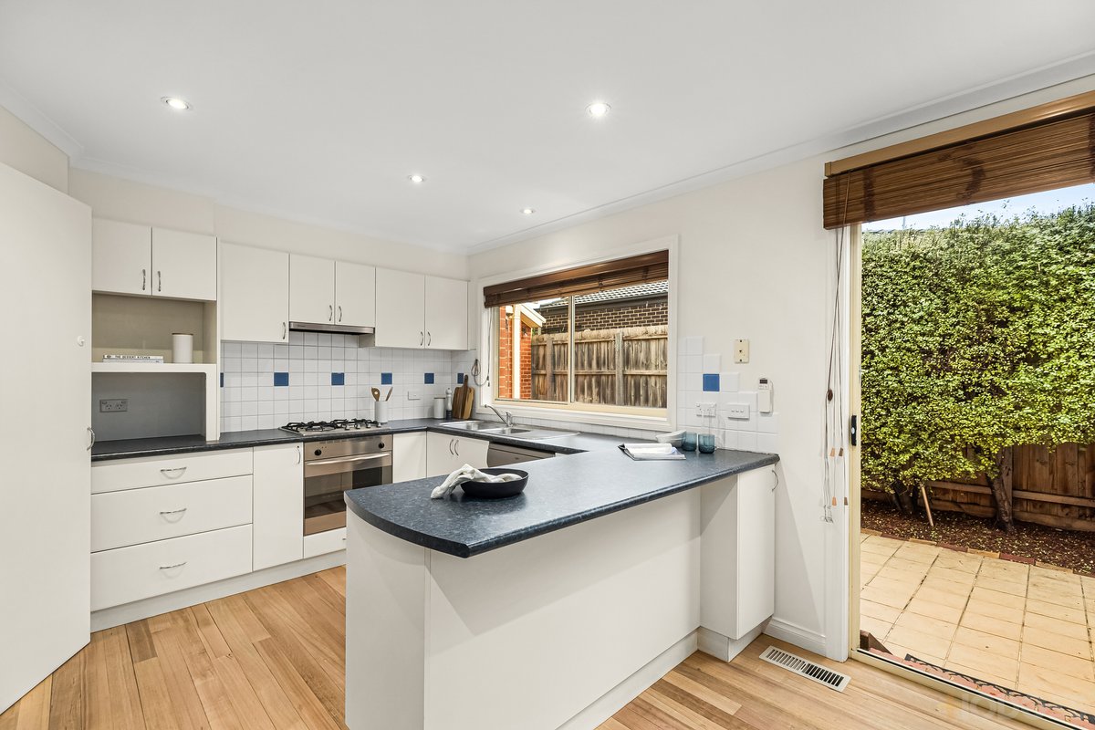 2 / 2 Kinross Street Hampton East - Residential for sale