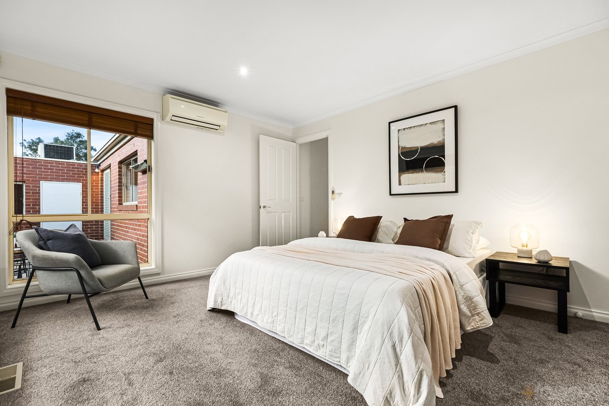 2 / 2 Kinross Street Hampton East - Residential for sale