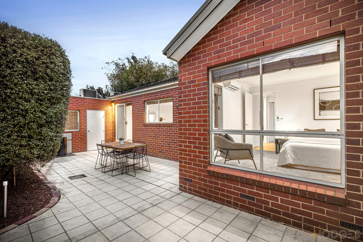 2 / 2 Kinross Street Hampton East - Residential for sale
