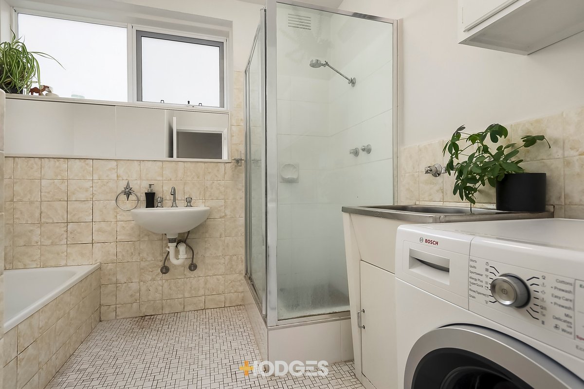 2/2 Parkside Street Elsternwick - Residential for sale