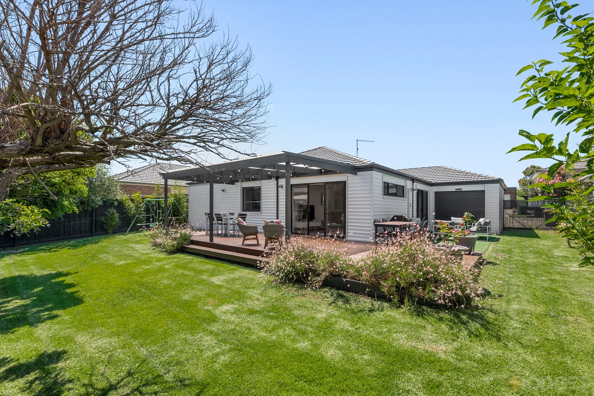 22 Penleigh Crescent Ocean Grove - Residential for sale