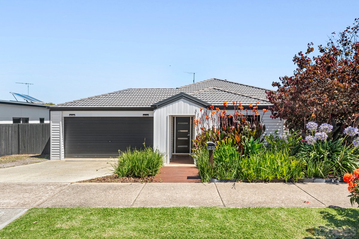 22 Penleigh Crescent Ocean Grove - Residential for sale