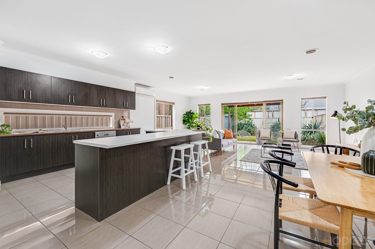2 / 2 Tedesco Court Werribee - Residential for sale