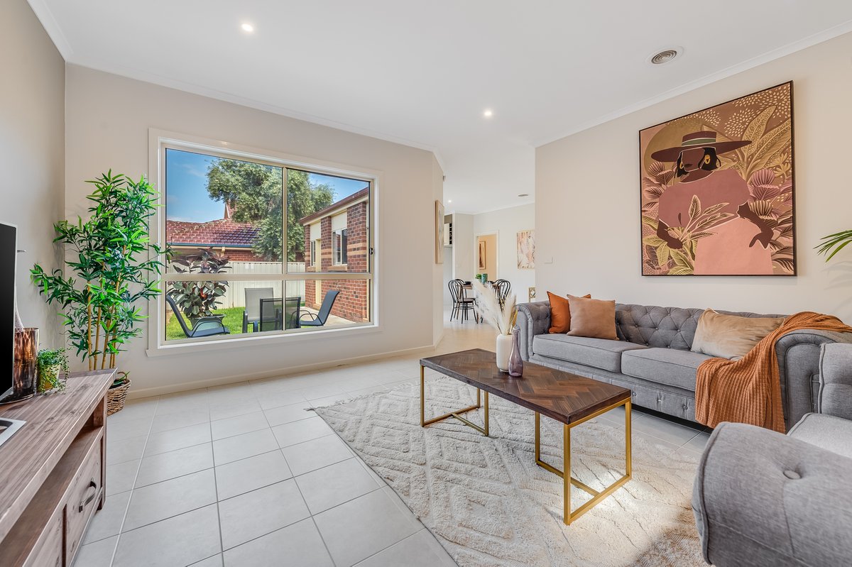 2 / 20 Jordyn Street Tarneit - Residential for sale