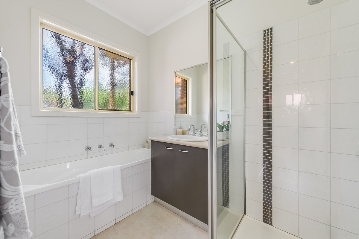 2 / 20 Jordyn Street Tarneit - Residential for sale