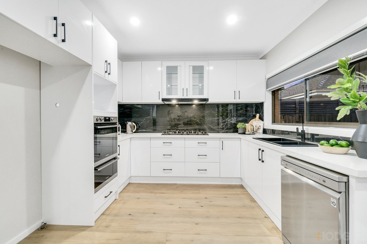 2 / 20 Riviera Street Mentone - Residential for sale