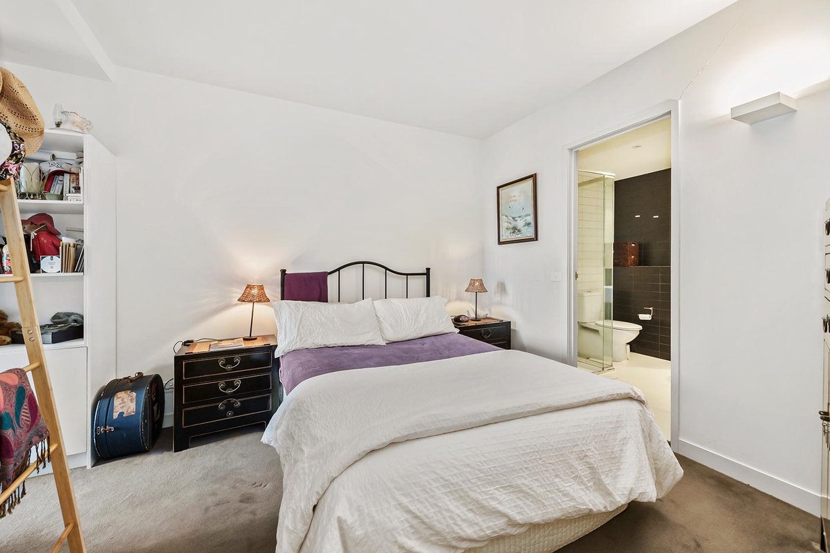2207 / 200 Spencer Street MELBOURNE - Residential for sale
