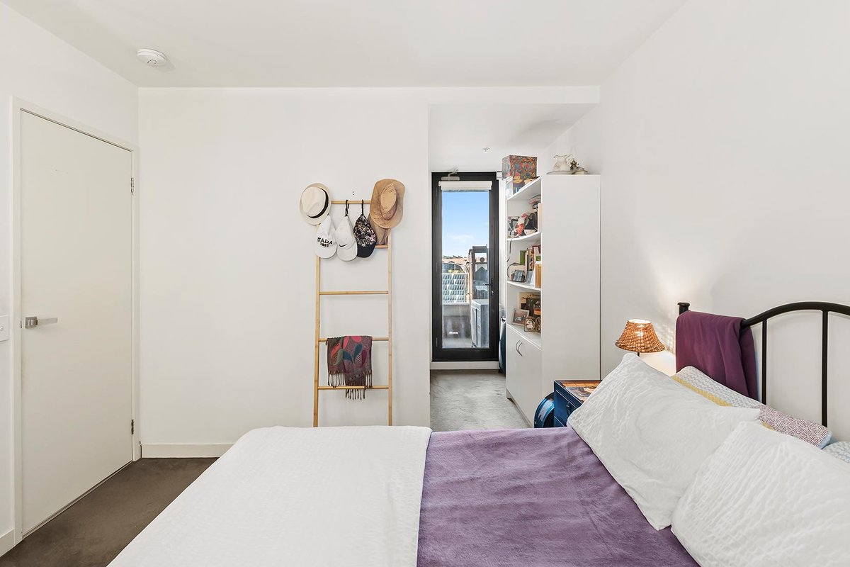 2207 / 200 Spencer Street MELBOURNE - Residential for sale