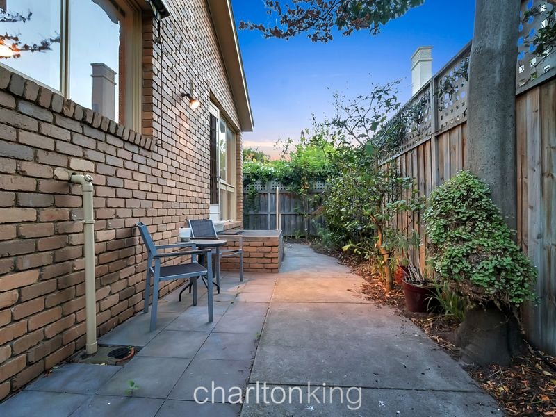 2 / 21 Alicia Street HAMPTON - Residential for sale
