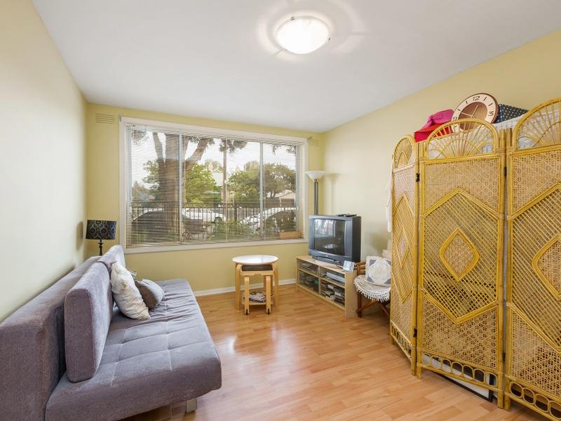 2 / 21 Bellairs Avenue SEDDON - Residential for sale