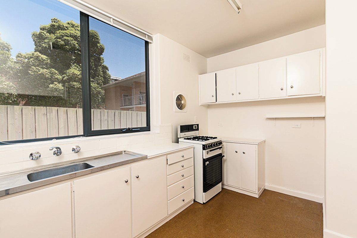 2 / 21 Irving Avenue Prahran - Residential for lease