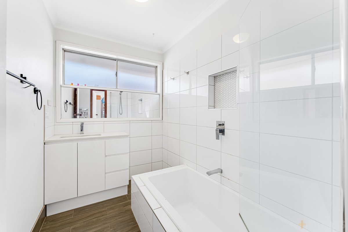 2 / 21 Jellicoe Street Werribee - Residential for sale