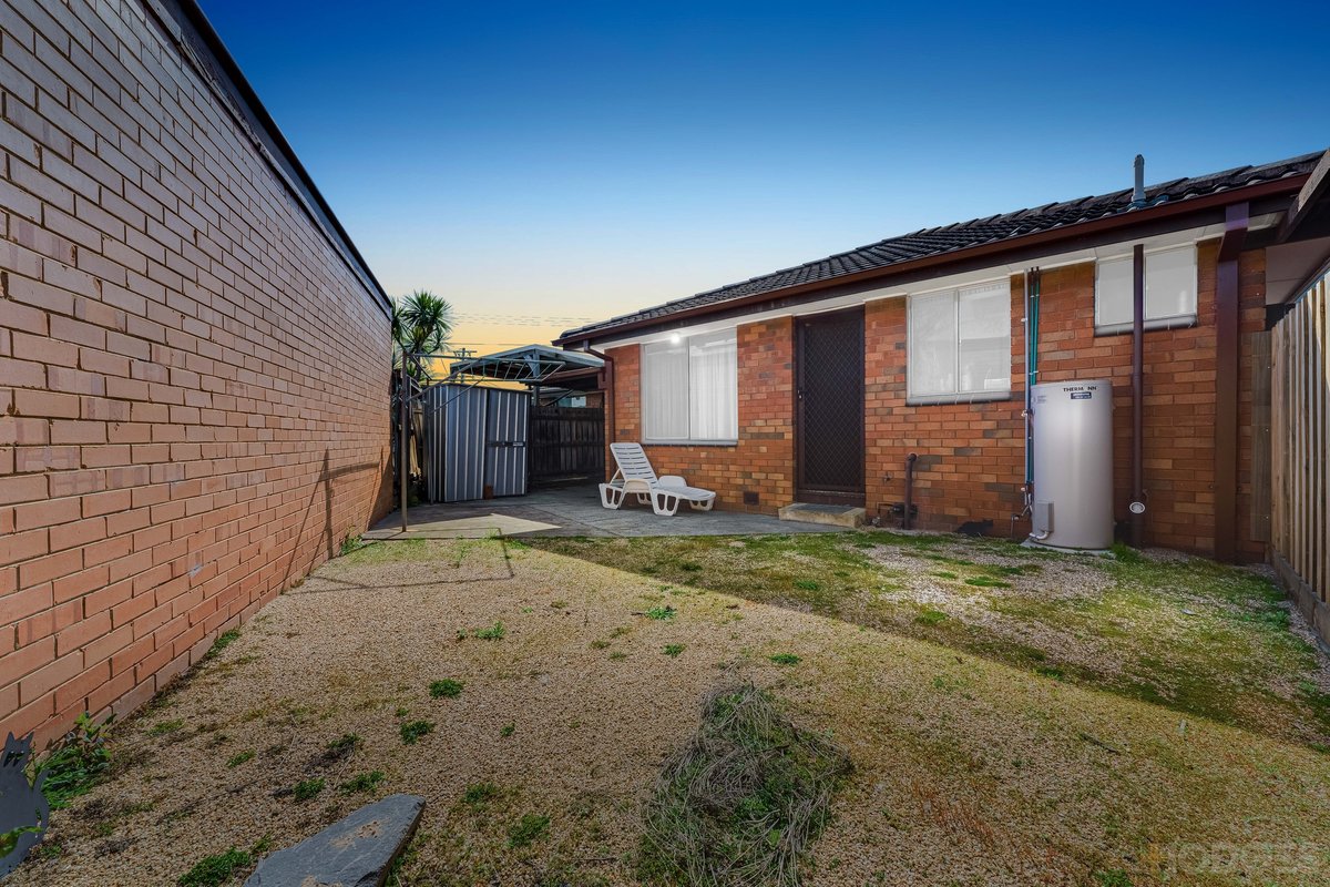 2 / 21 Jellicoe Street Werribee - Residential for sale