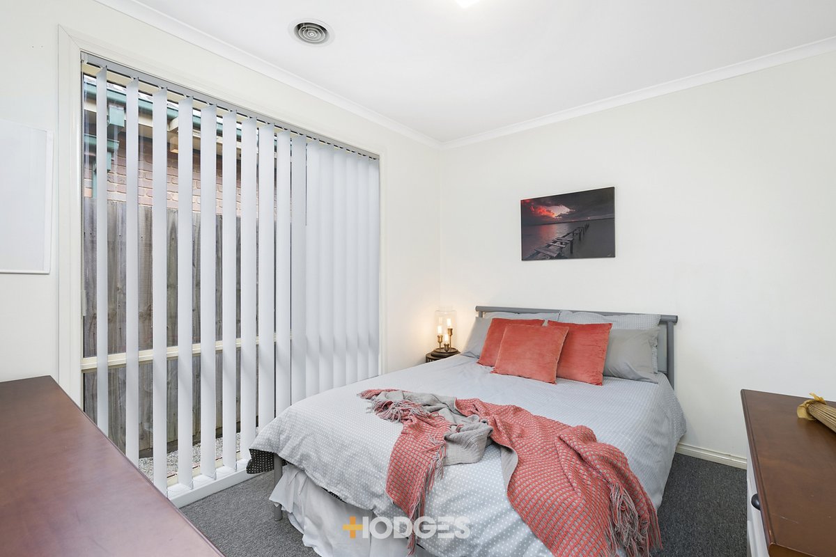 2/21 Kelvin Grove Werribee - Residential for sale