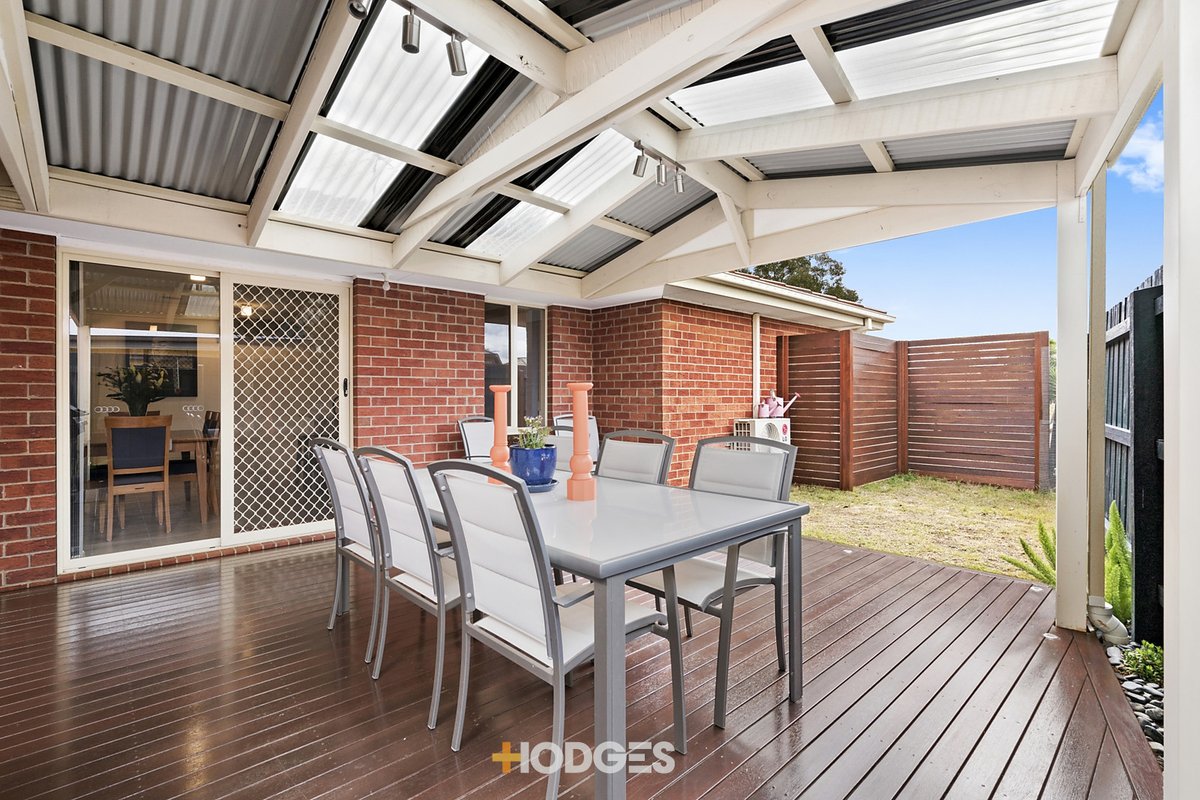 2/21 Kelvin Grove Werribee - Residential for sale