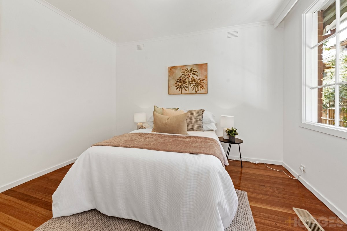 2 / 21 Linacre Road Hampton - Residential for sale