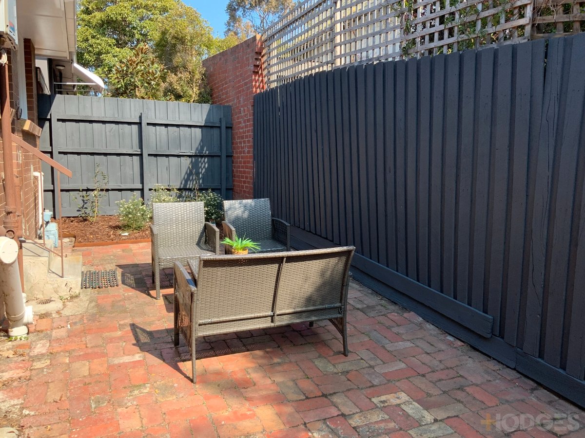 2 / 21 Linacre Road Hampton - Residential for sale