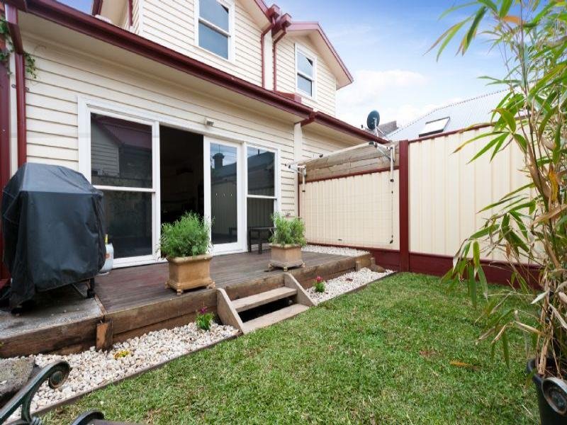 2 / 22 Emma Street SEDDON - Residential for sale