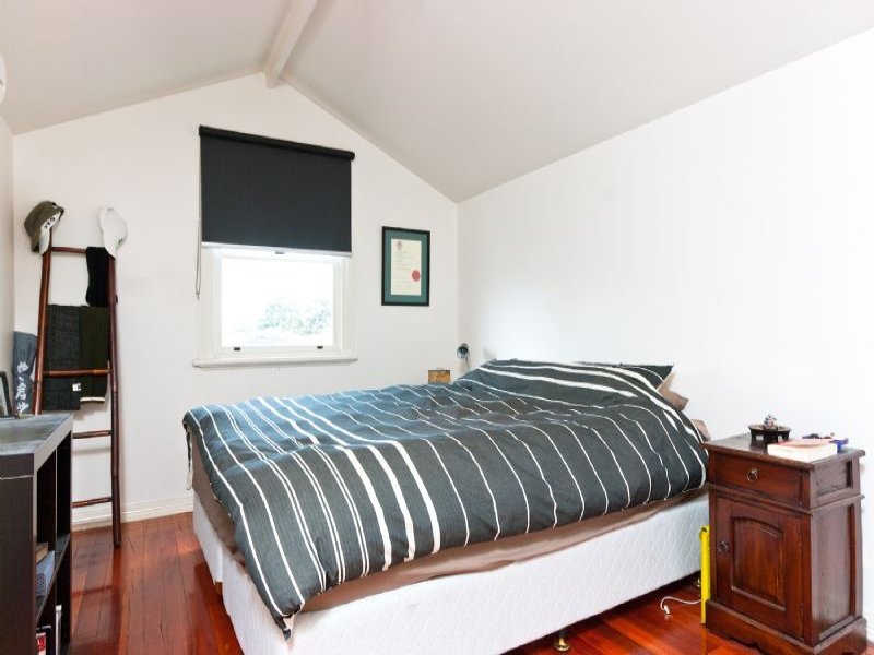 2 / 22 Emma Street SEDDON - Residential for sale