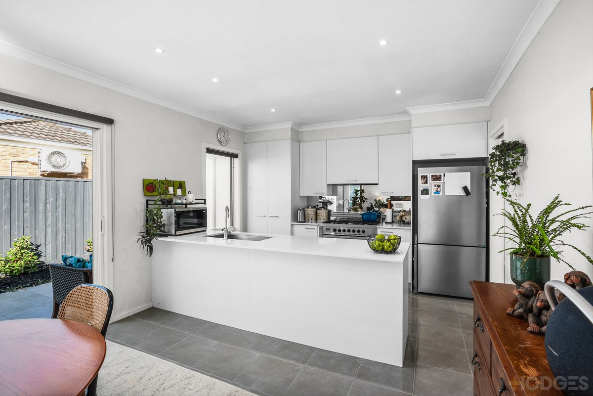 2 / 22 Fifth Street Parkdale - Residential for sale