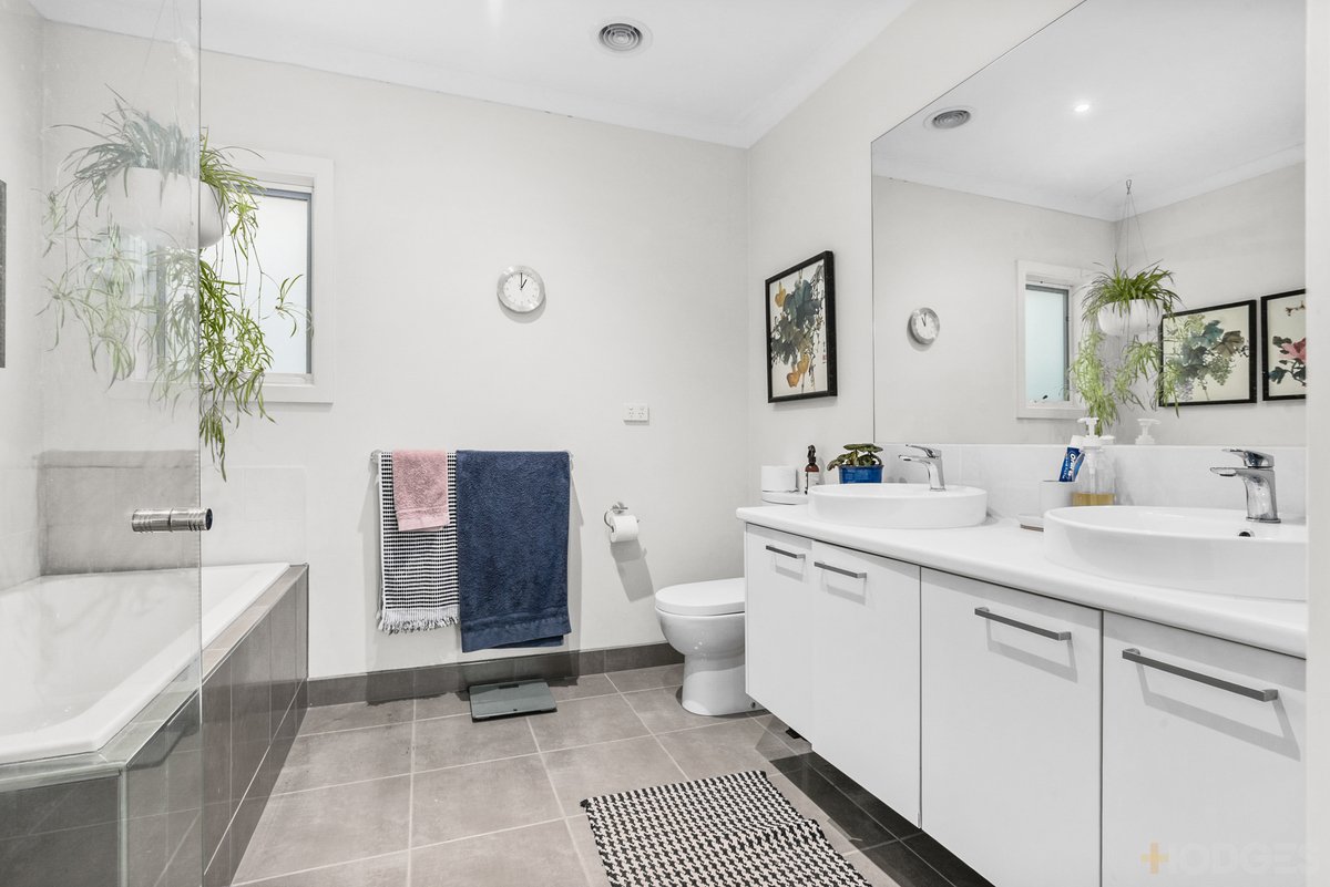 2 / 22 Fifth Street Parkdale - Residential for sale