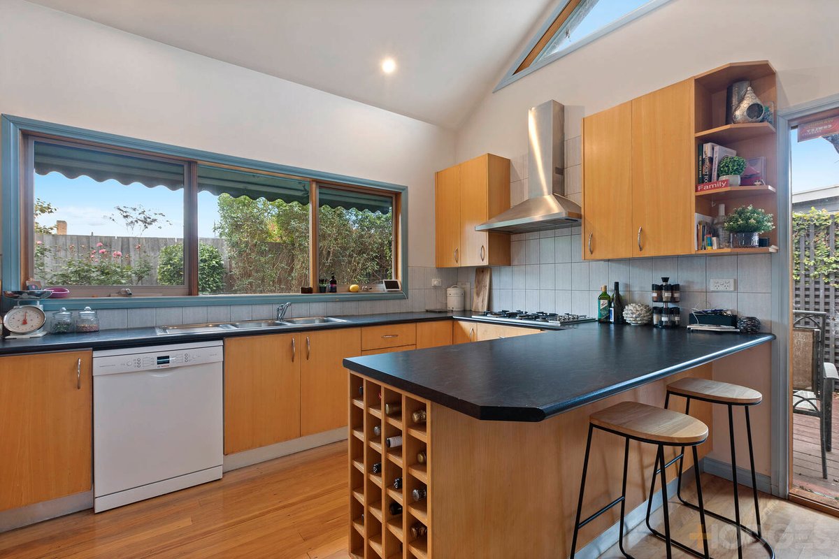 2 / 22 Rochford Street Bentleigh East - Residential for sale