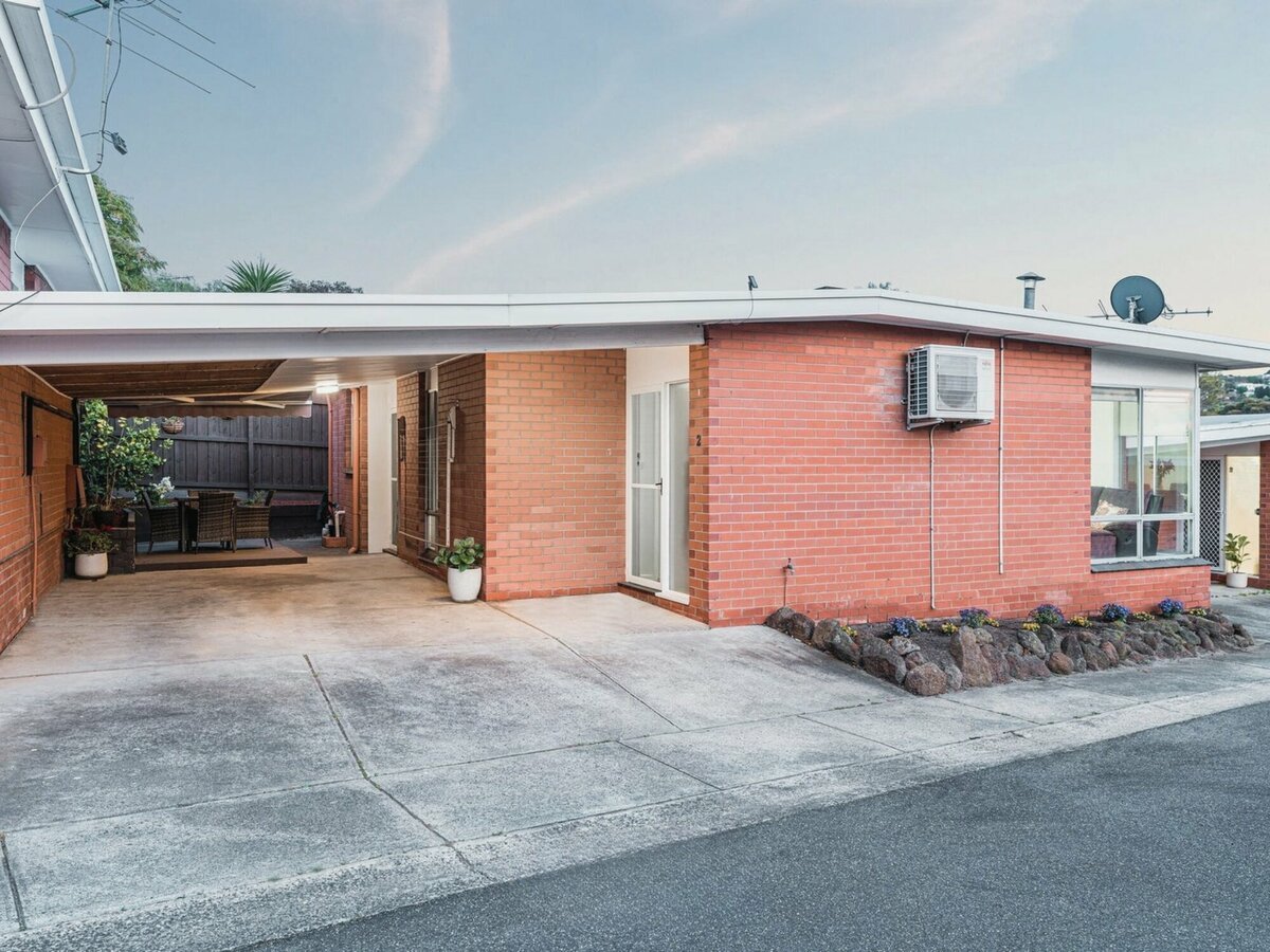 2 / 228 Roslyn Road Highton - Residential for sale