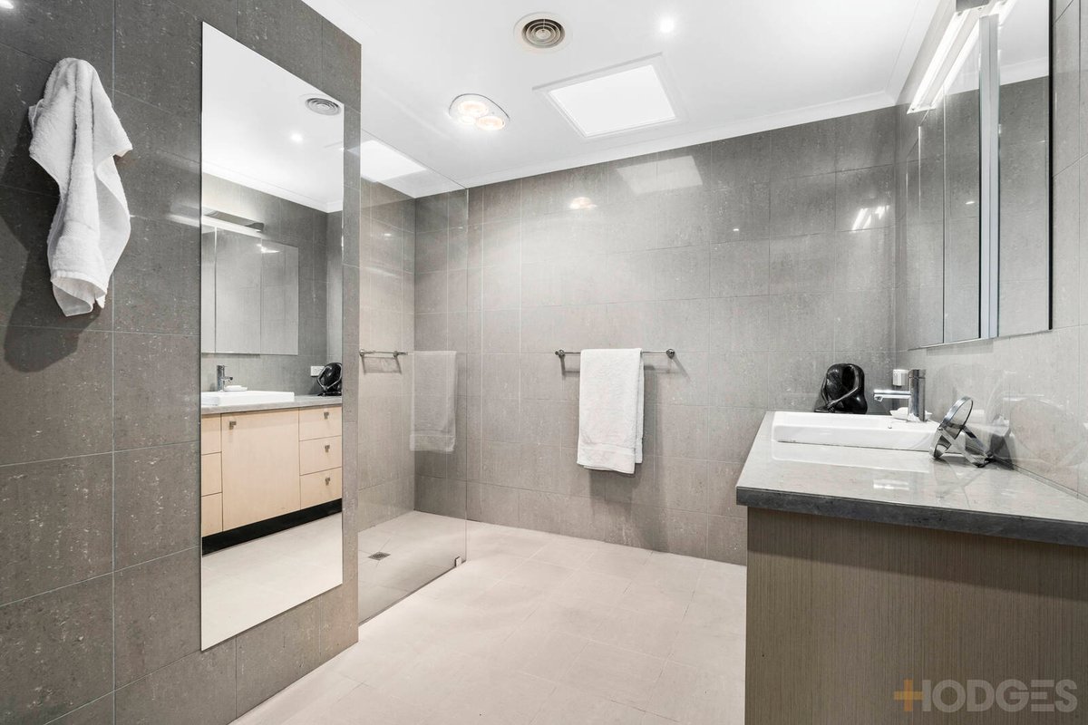 2 / 237 Pakington Street Geelong West - Residential for sale
