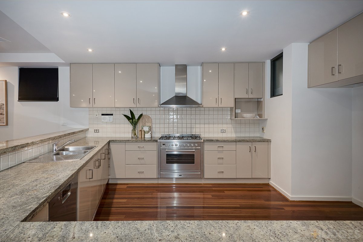 224 Beach Road Black Rock - Residential for sale