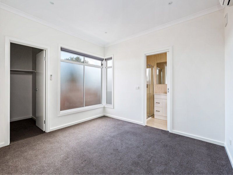 2 / 24 Beaumont Parade WEST FOOTSCRAY - Residential for sale