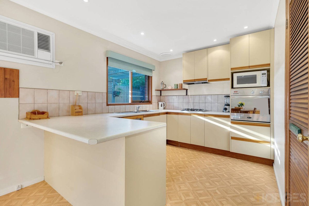 2 / 24 Sunray Avenue Cheltenham - Residential for sale