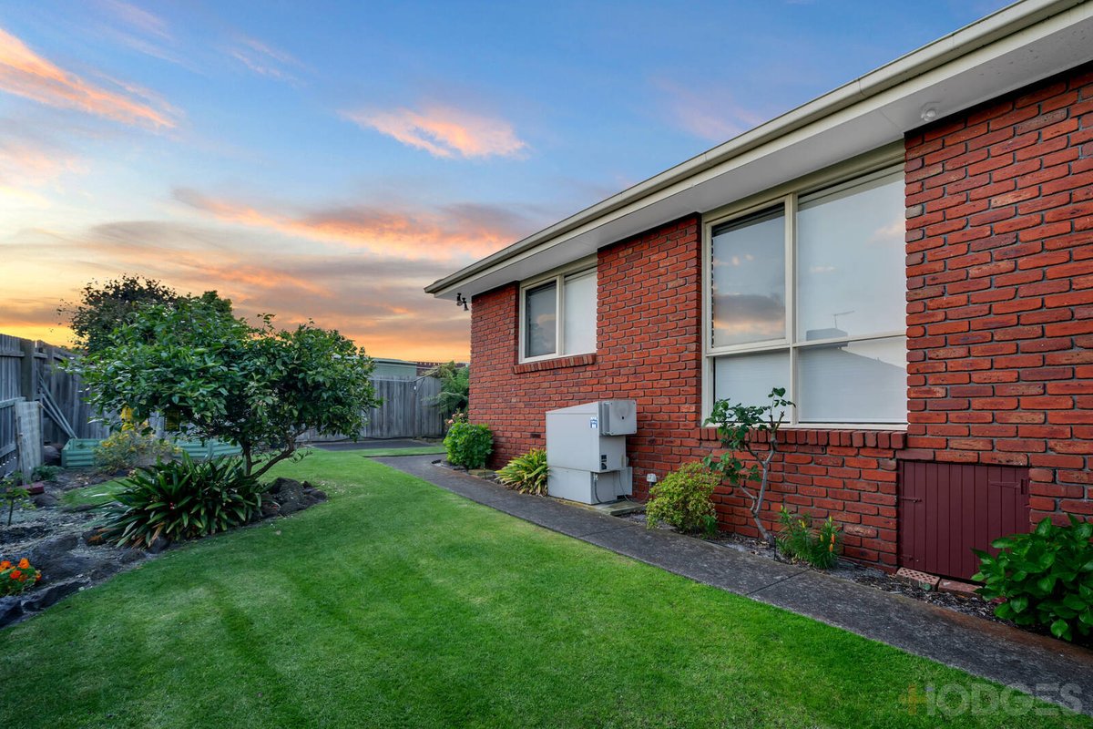 2 / 24 Sunray Avenue Cheltenham - Residential for sale