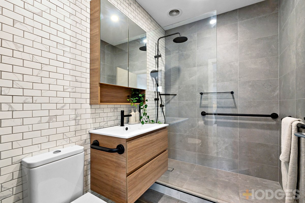 22 / 45 Grenville Street Hampton - Residential for sale
