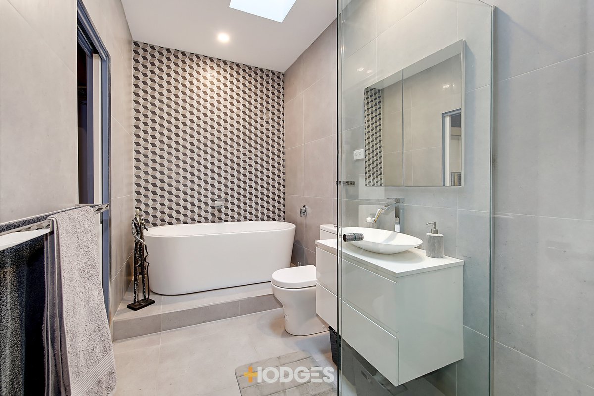 2/25 Collins Street Werribee - Residential for sale