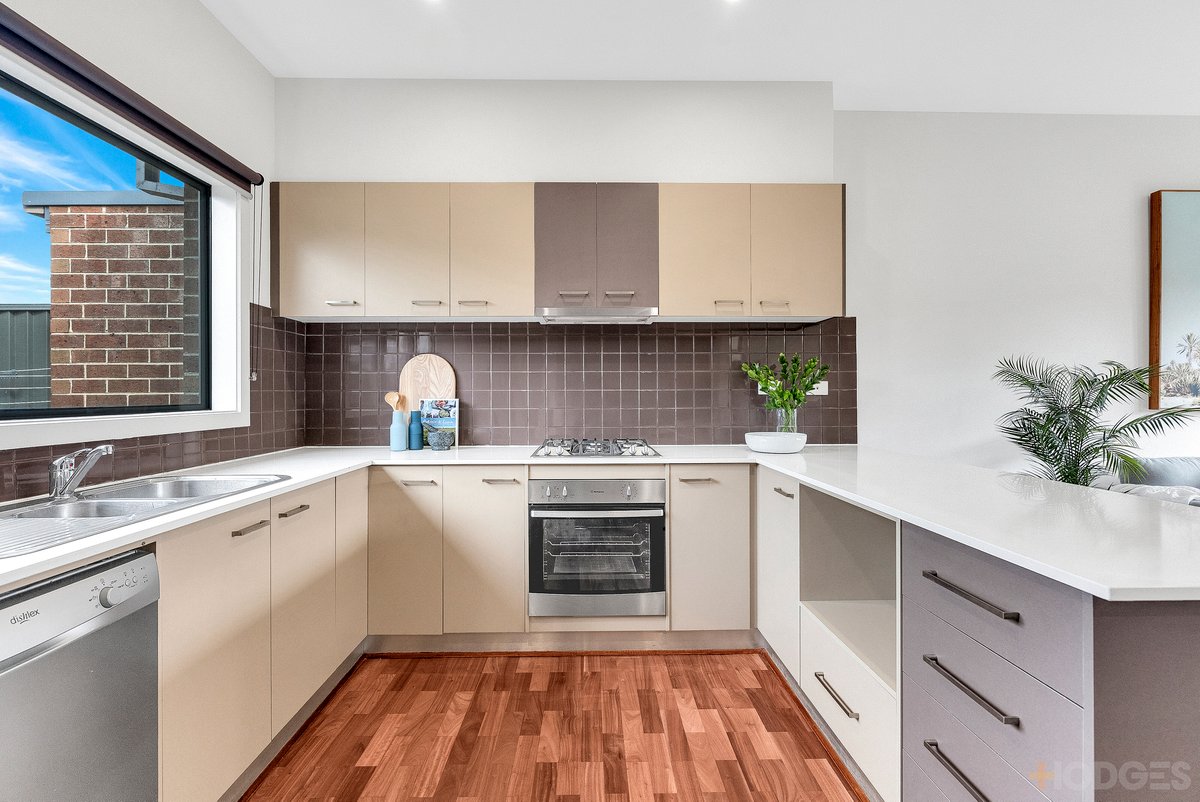 2 / 26 Bondi Road Bonbeach - Residential for sale