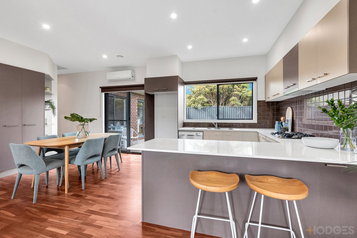 2 / 26 Bondi Road Bonbeach - Residential for sale