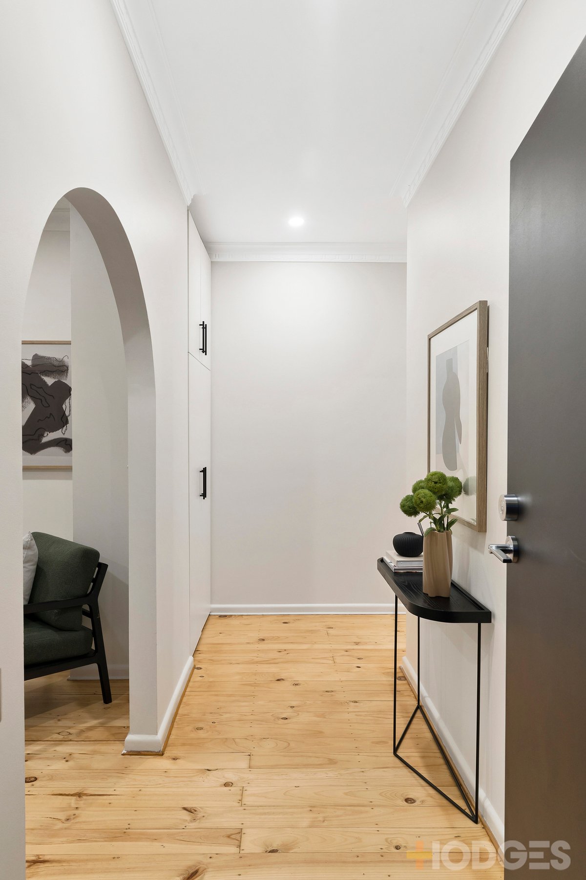 2 / 27 Crisp Street Hampton - Residential for sale