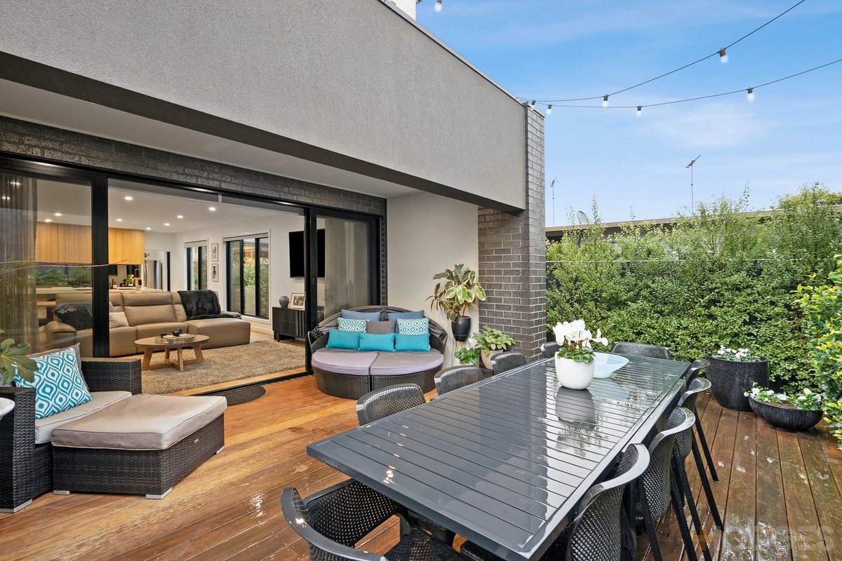 2 / 27 Knight Avenue Herne Hill - Residential for sale