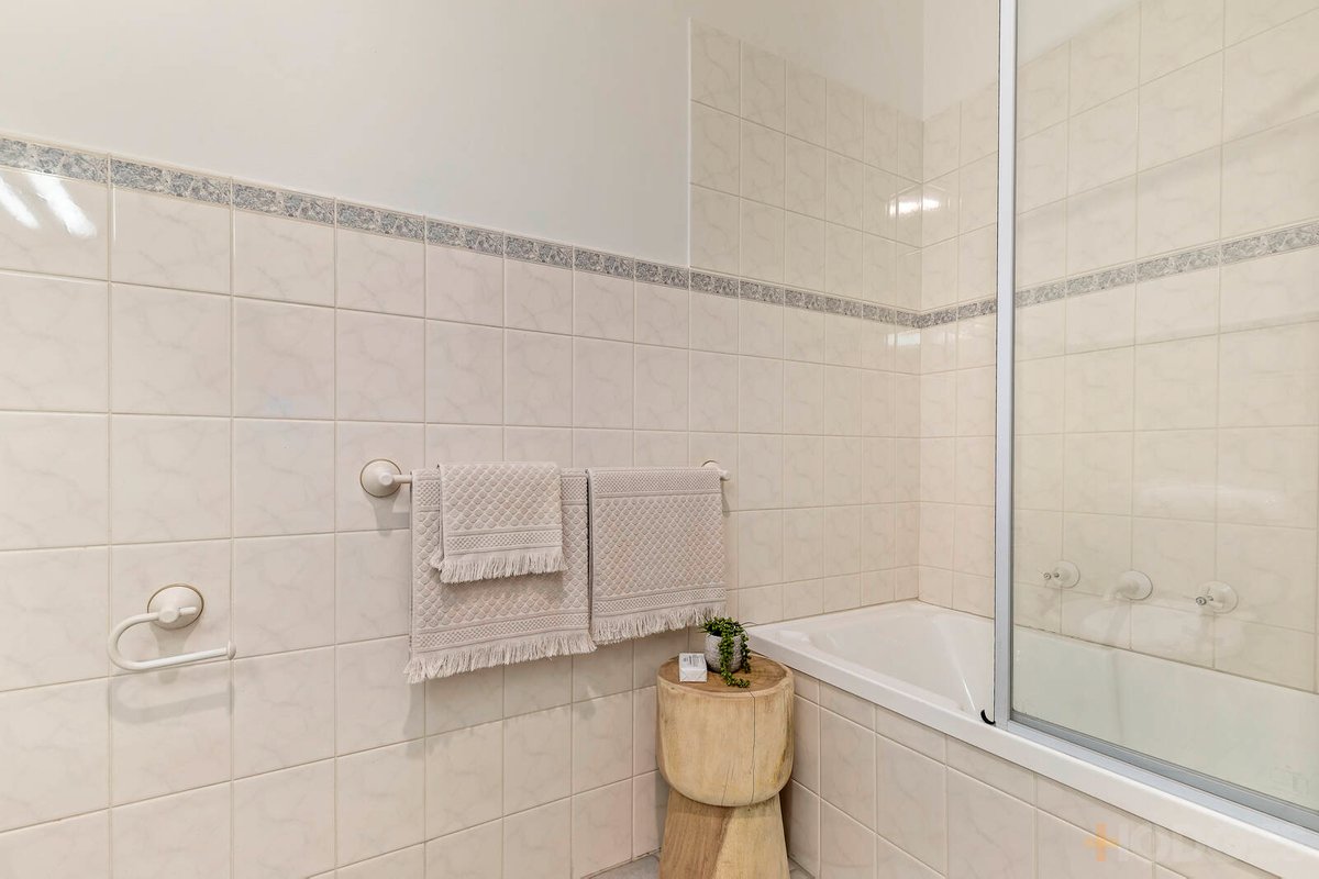 2 / 27 Willis Street Hampton - Residential for sale
