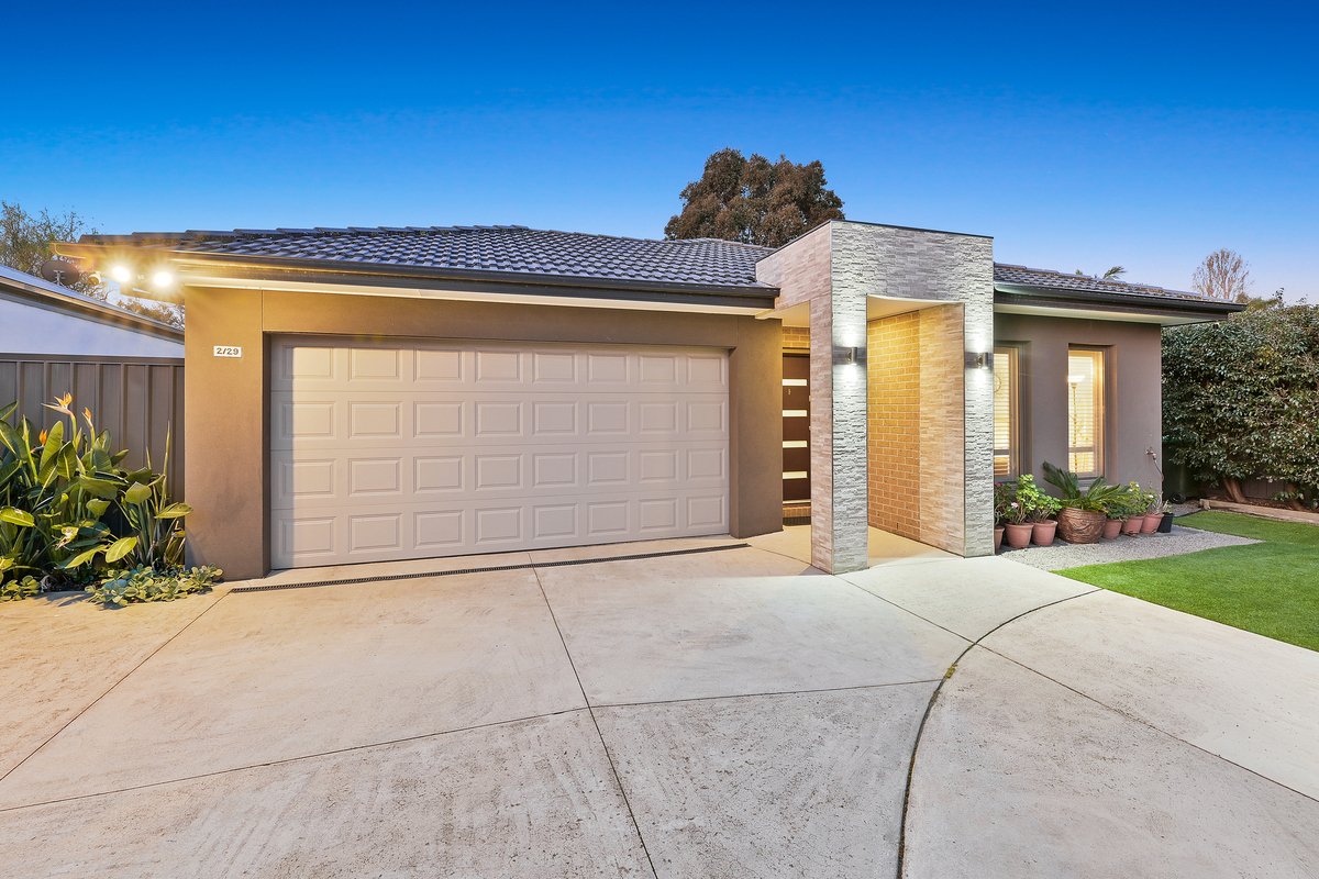 2 / 29 Saint Mitchell Circuit Mornington - 3 bedroom property