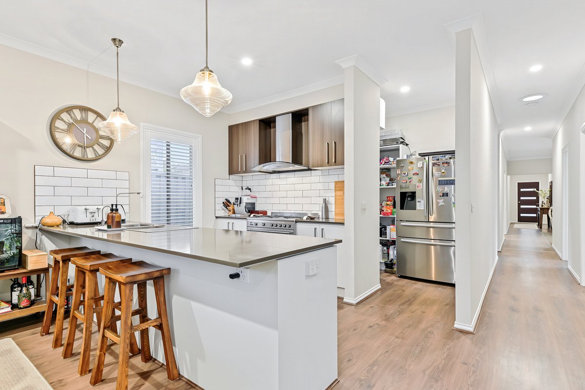 2 / 29 Saint Mitchell Circuit Mornington - Residential for sale