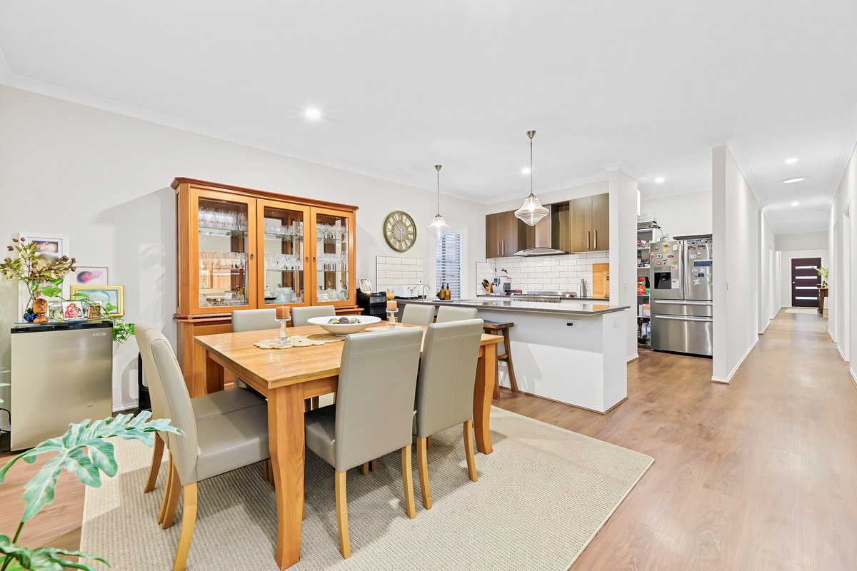 2 / 29 Saint Mitchell Circuit Mornington - Residential for sale
