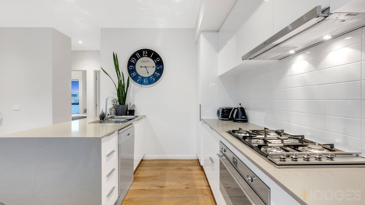 2 / 297 Station Street Chelsea - Residential for sale