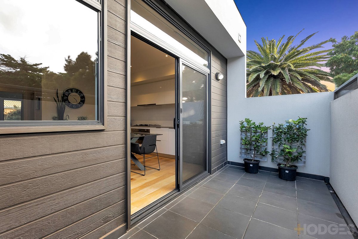 2 / 297 Station Street Chelsea - Residential for sale