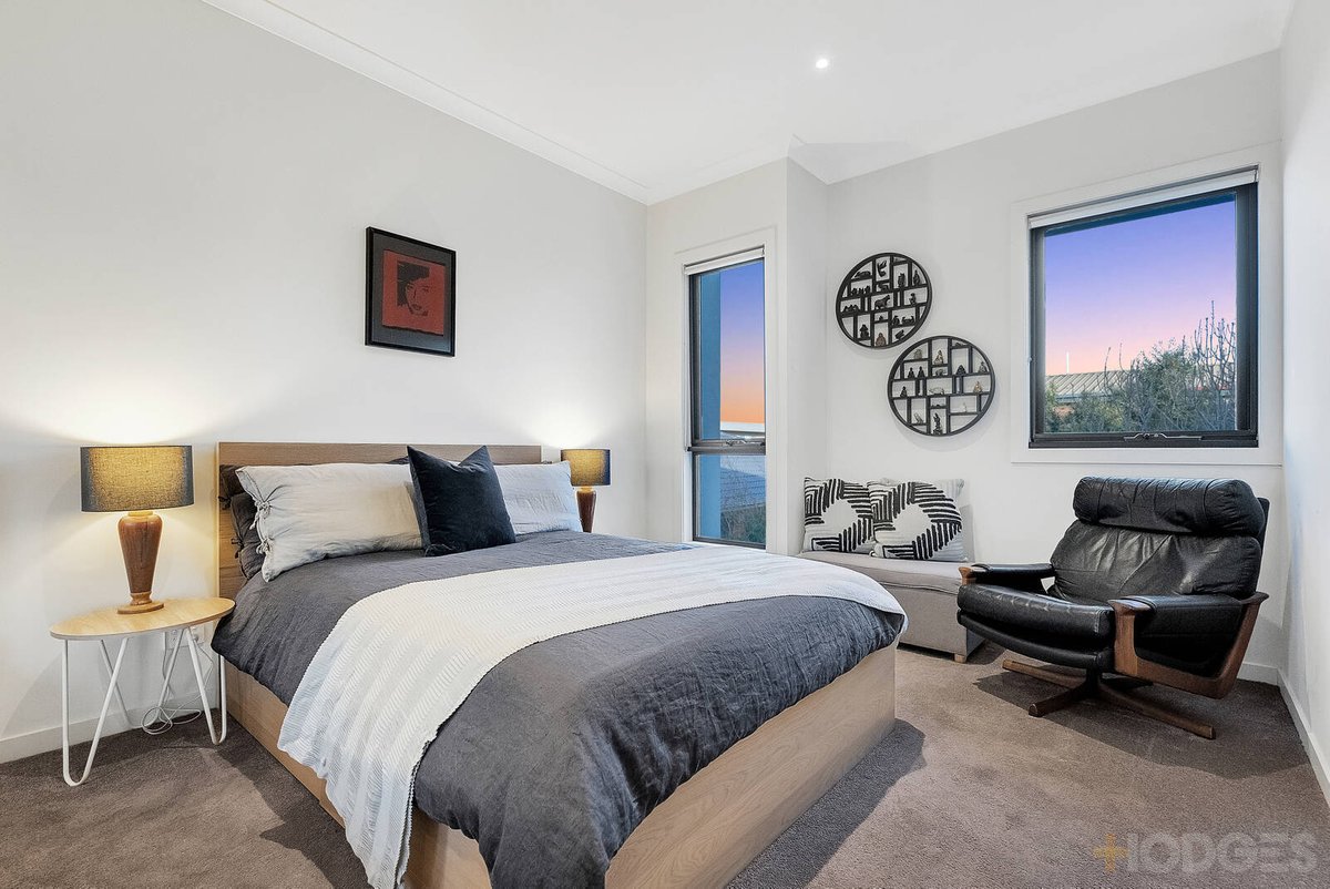 2 / 297 Station Street Chelsea - Residential for sale