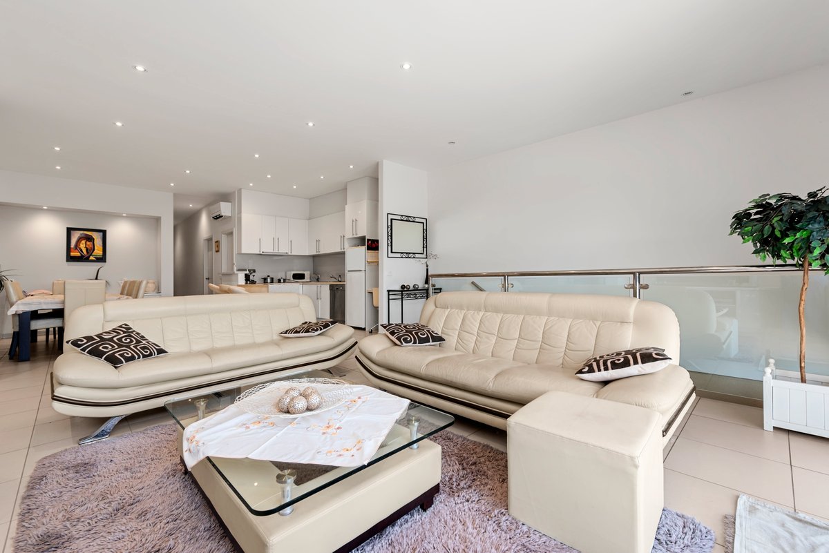 2299 & 2299A Point Nepean Road RYE - Residential for sale